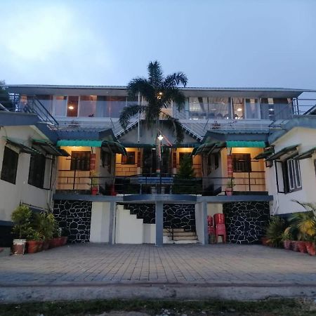 Vagamon Lake Palace Hostel Exterior photo