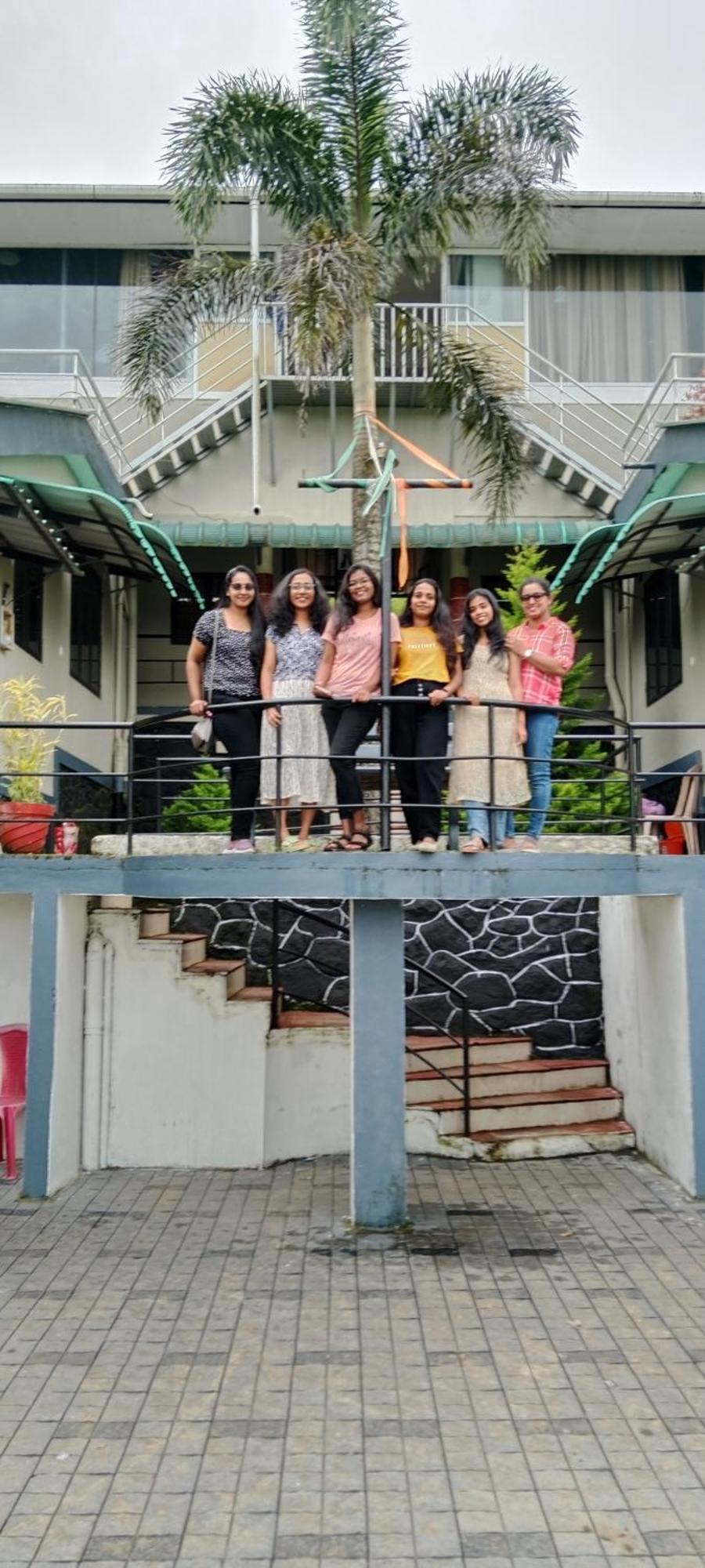 Vagamon Lake Palace Hostel Exterior photo